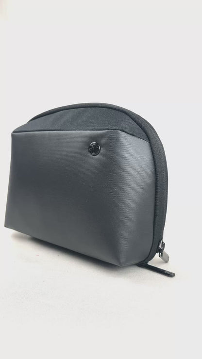 THE TRAVELMATE | BLACK